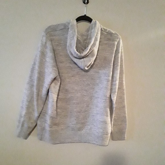 H&M L.O.G.G. Mens Sweater With A Button-Up V-Neck - Picture 9 of 14